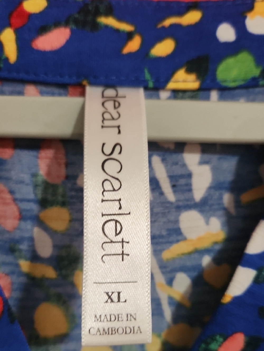 XL Dear Scarlett Blue Multicolor Short Sleeve V-Neck Top - Picture 3 of 6